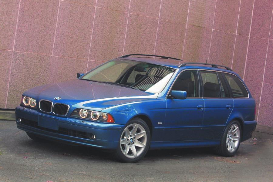  BMW 5-Series Touring 2001 года  (фото 6 из 17)